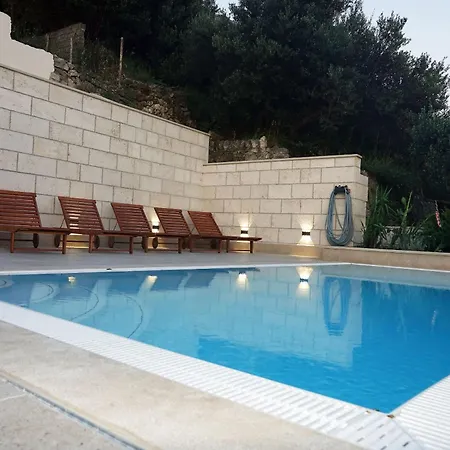 House Irena *