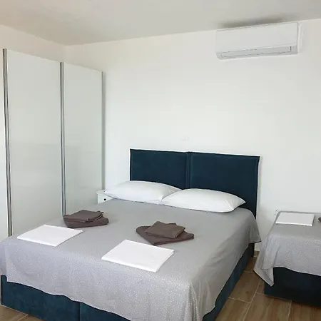 House Irena * Makarska